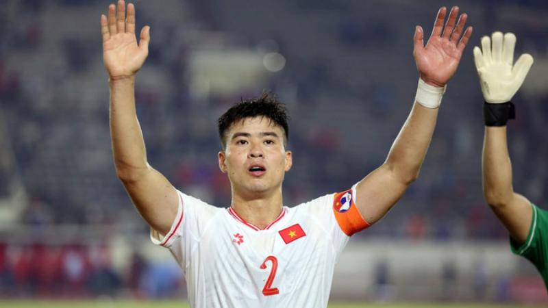  Đánh giá tuyển thủ túc cầu tiêu biểu của năm