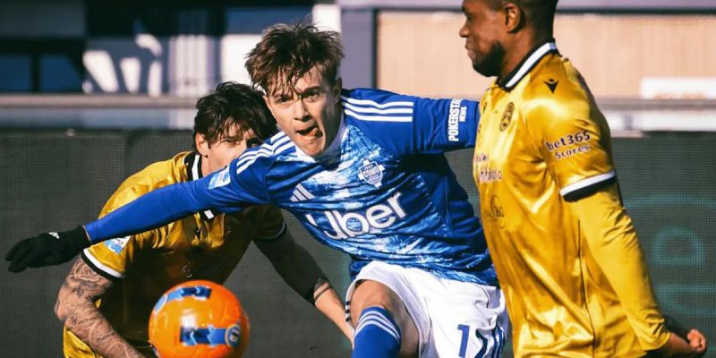 Pisa có phong độ cực kỳ bất ổn khi lên hạng